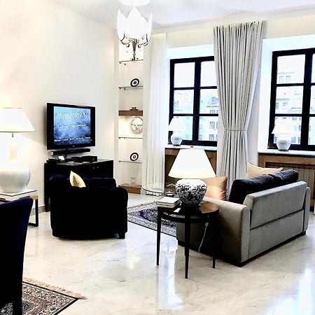 Mondrian Luxury Suites & Apartments Market Square IV ワルシャワ エクステリア 写真
