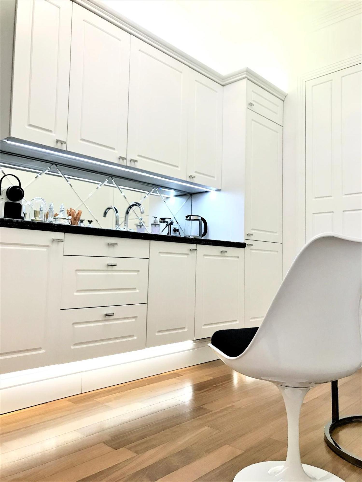 Mondrian Luxury Suites & Apartments Market Square IV ワルシャワ 部屋 写真