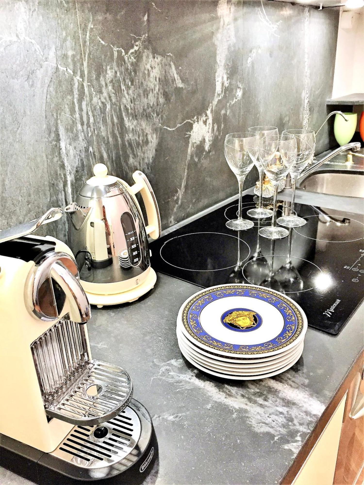 Mondrian Luxury Suites & Apartments Market Square IV ワルシャワ 部屋 写真